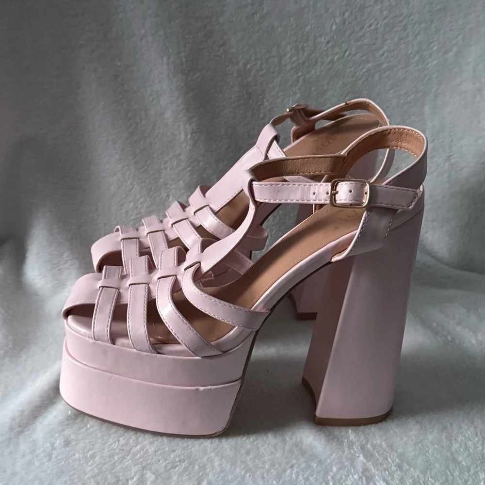 Lady GoDiva Elegant Pink Platform Heels Shoes Women’s Size 7 Hippie Y2K‎